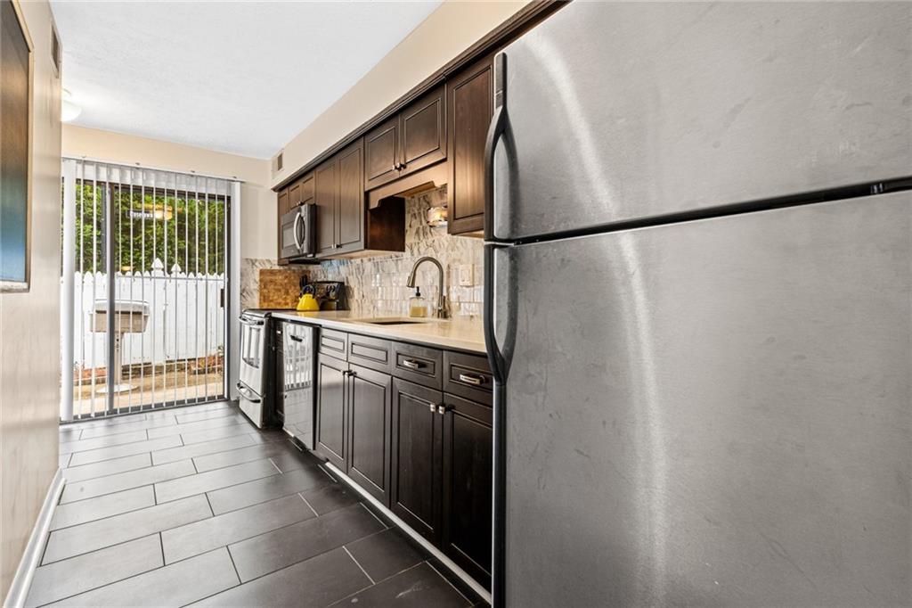 1129 Roselawn Lane SE