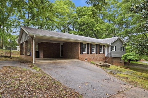 Homes For Sale - 170 Laurien Street<br/> Fayette County, Fayetteville, GA 30214