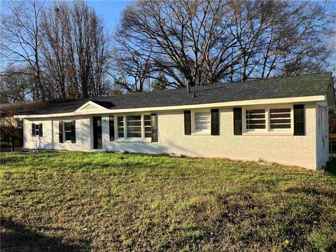 Homes For Sale - 1037 Mountain View Rd Rd<br/> Conyers, GA 30012