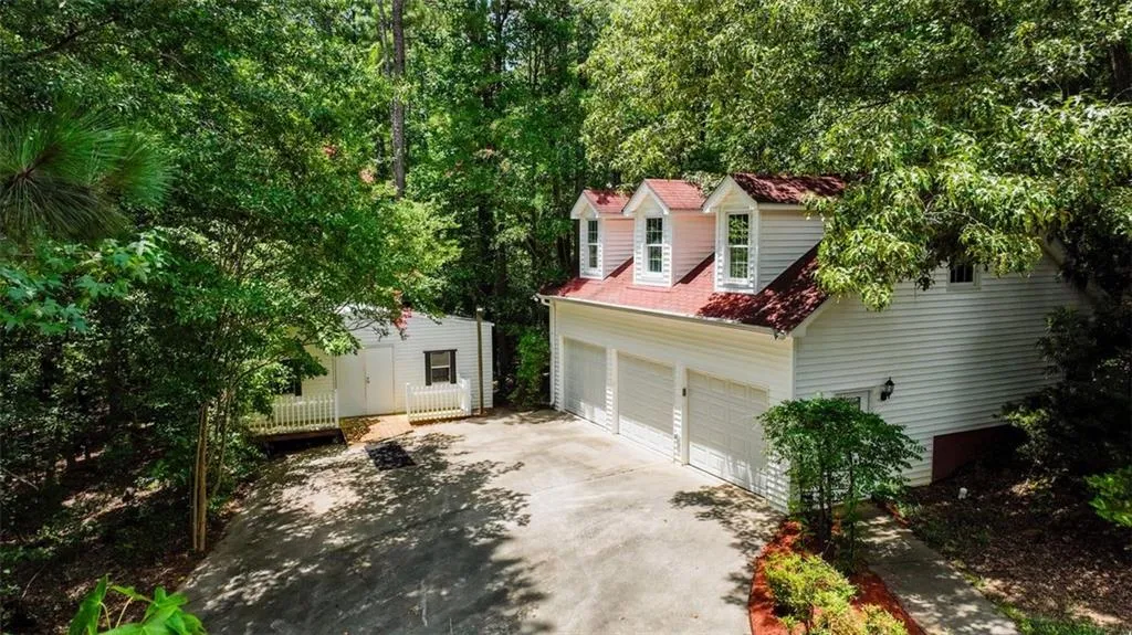 Newnan, Georgia 30263, United States, 3 Bedrooms Bedrooms, ,3 BathroomsBathrooms,Residential,Active,192440