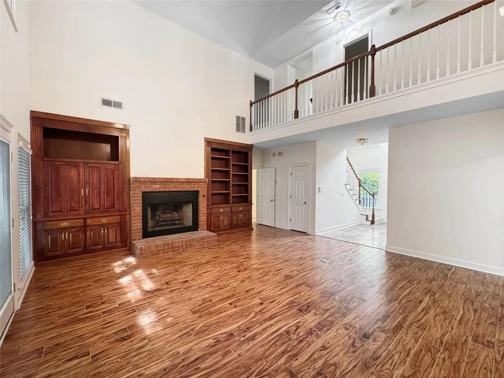 Newnan, Georgia 30263, United States, 3 Bedrooms Bedrooms, ,3 BathroomsBathrooms,Residential,Active,192440