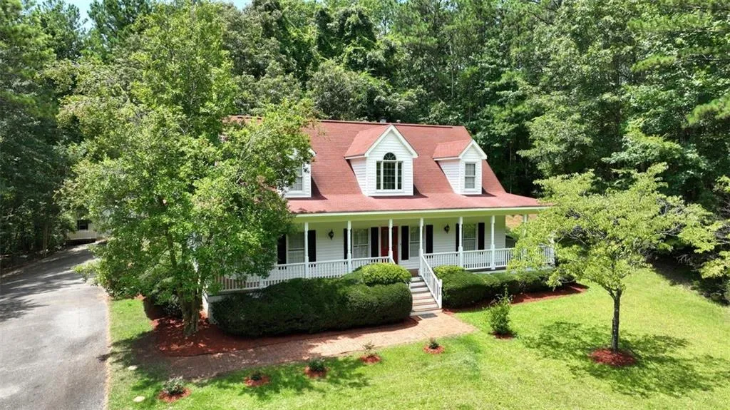 Newnan, Georgia 30263, United States, 3 Bedrooms Bedrooms, ,3 BathroomsBathrooms,Residential,Active,192440