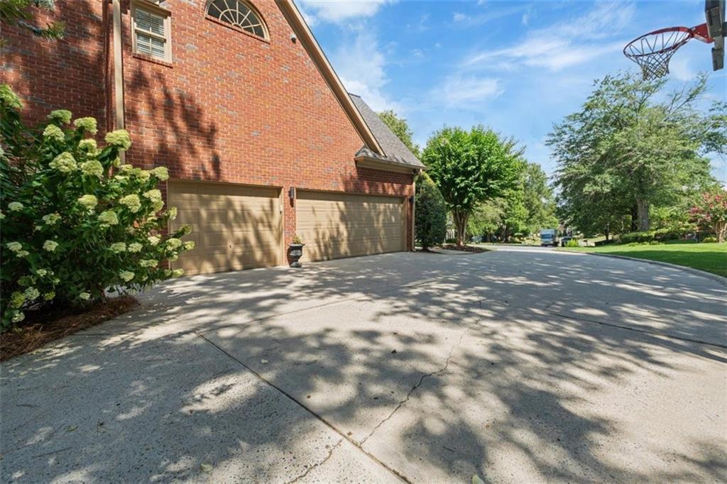 4622 Traywick Drive