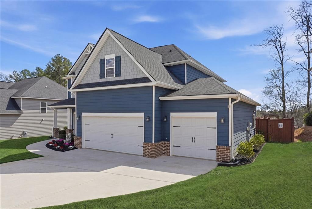 528 Glen Abbey Circle