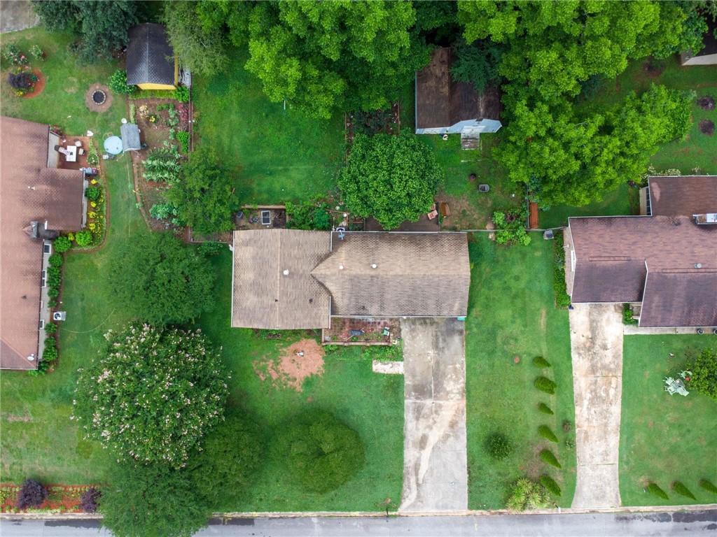 1783 Sherry Lane