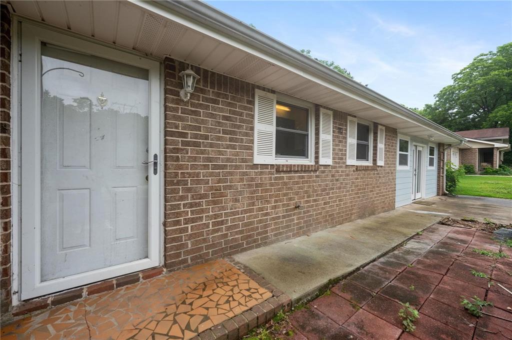 1783 Sherry Lane