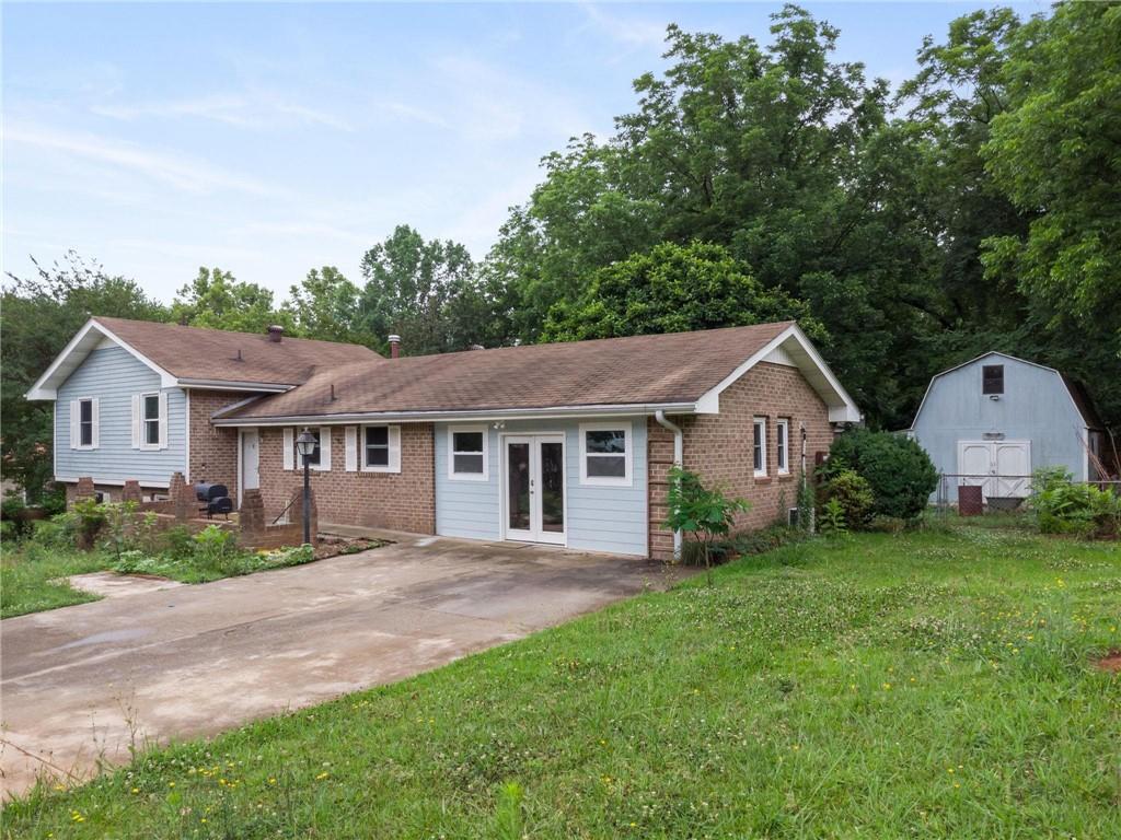 1783 Sherry Lane