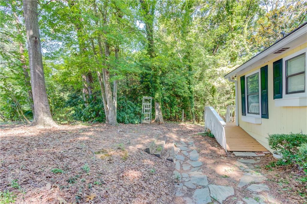 3629 Lakeview Drive