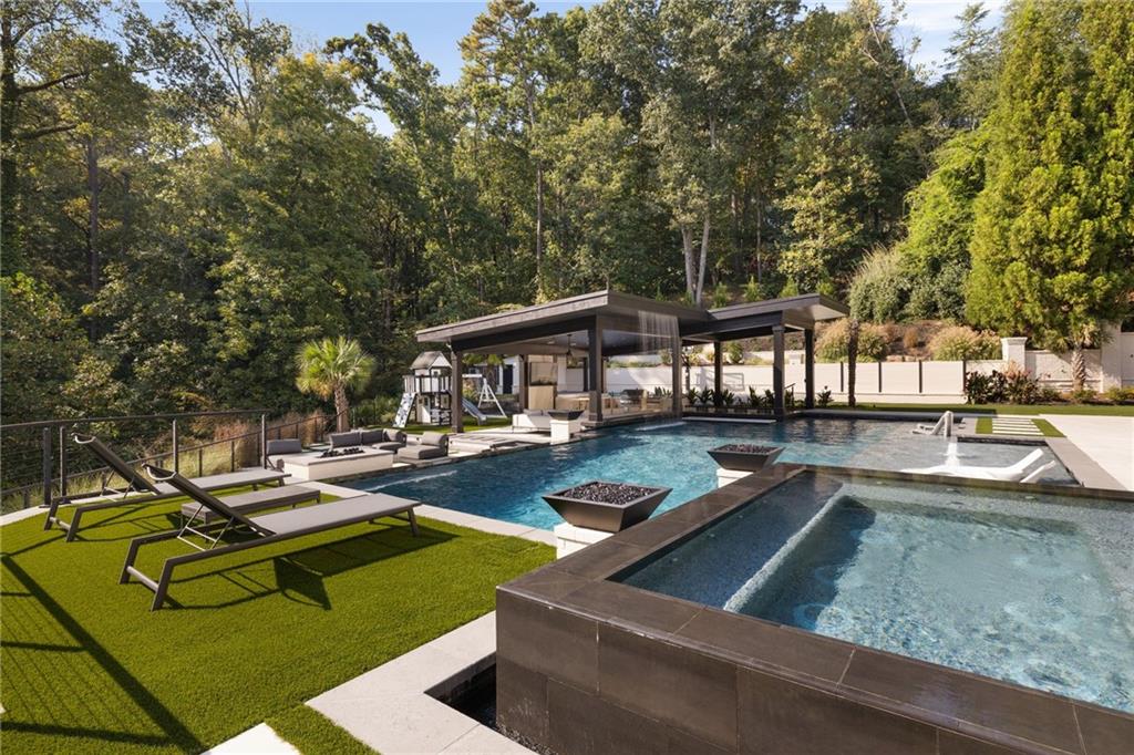Sandy Springs - Residential