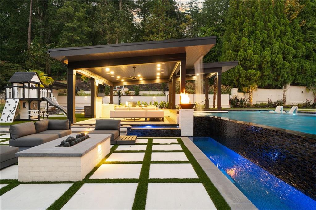 Sandy Springs - Residential