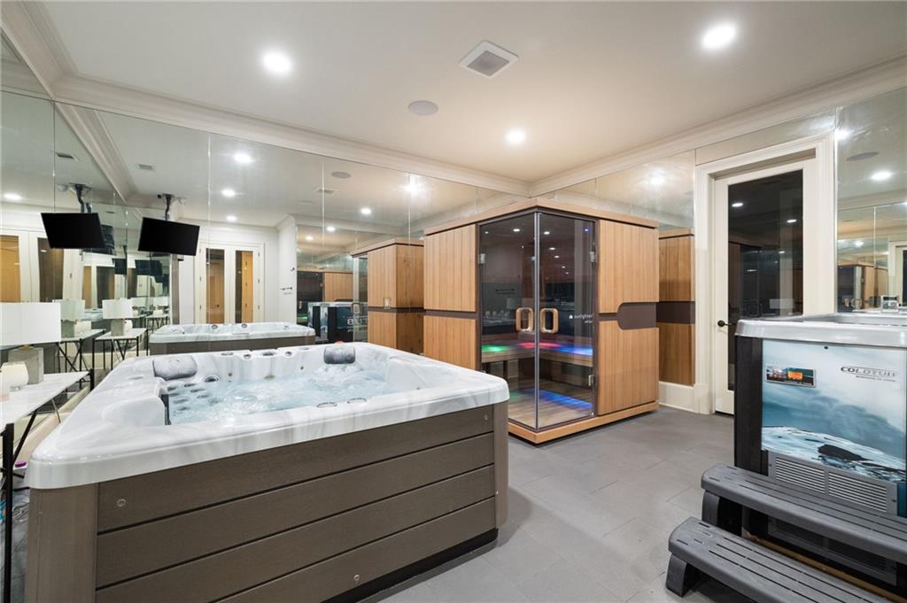 Sandy Springs - Residential