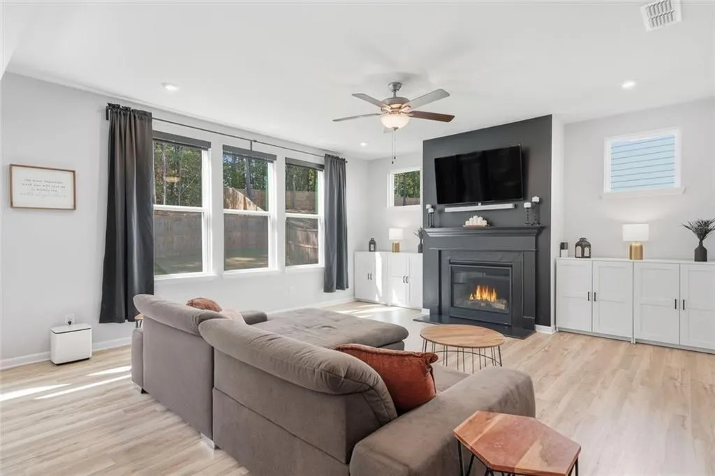 Dallas, Georgia 30157, United States, 4 Bedrooms Bedrooms, ,4 BathroomsBathrooms,Residential,Coming Soon,230042