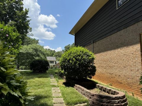 A home in Lilburn