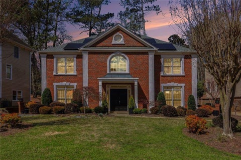 Homes For Sale - 5219 Tealing Drive<br/> Cobb County, Roswell, GA 30075