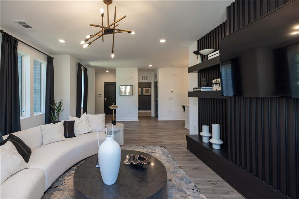 392 Pratt Drive 2014