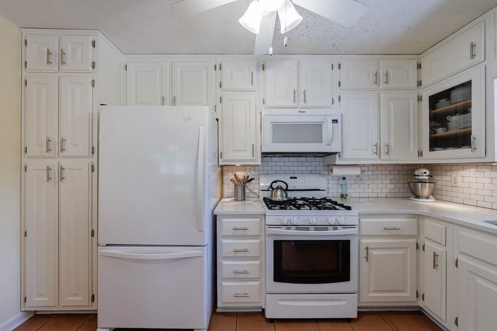 3060 Wilson Road, Decatur, Georgia image 12