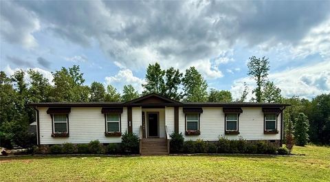 143 T South Drive Drive Cleveland GA 30528