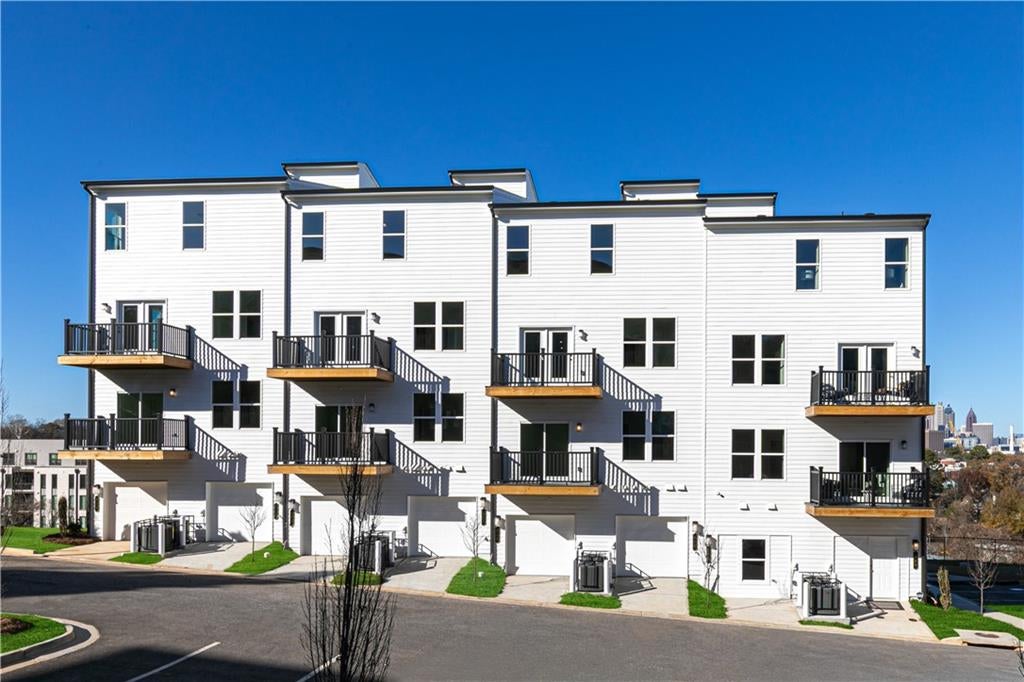360 Skylar Court SE 114