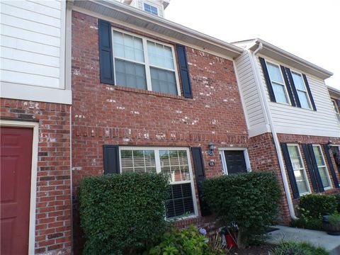 A home in Adairsville