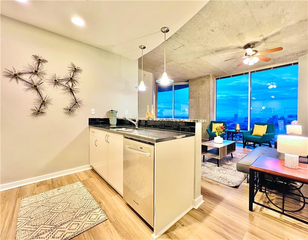 400 W Peachtree Street NW 2704