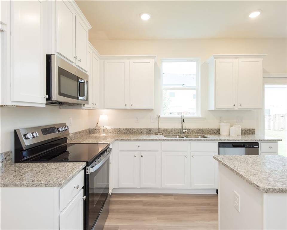Shoals Crossing - Residential