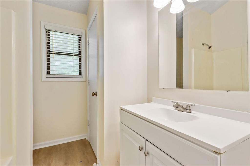 Booth circle - Residential Income
