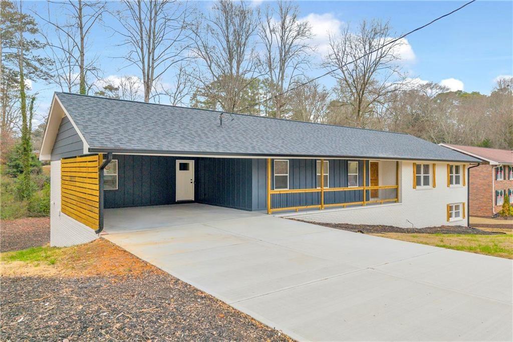 656 Brookline Drive SE