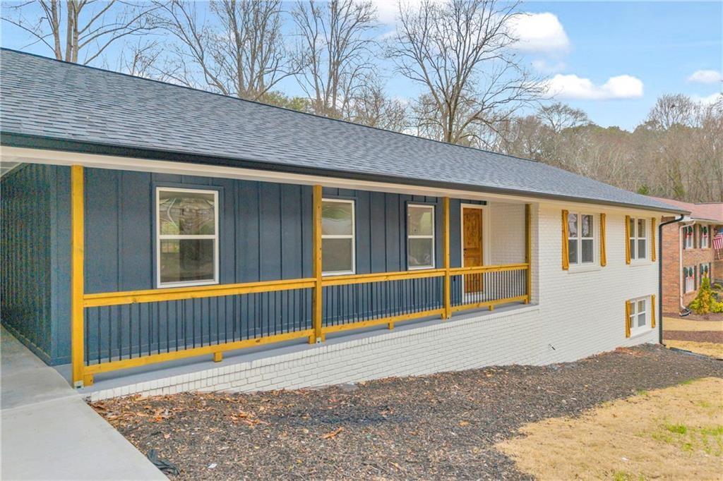 656 Brookline Drive SE