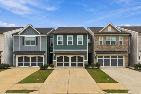 Townhouse For Sale - 5313 Melbourne Lane<br/> Flowery Branch, GA 30542