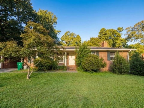 Homes For Sale - 1228 Rays Road<br/> Stone Mountain, GA 30083