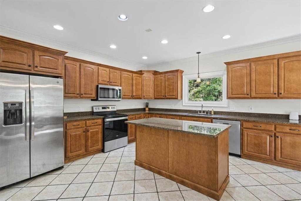 245 Broadus Road NE