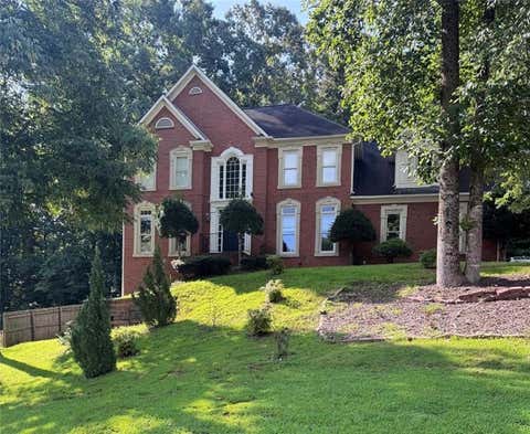 Homes For Sale - 2040 Putnam Point<br/> Gwinnett County, Lawrenceville, GA 30044