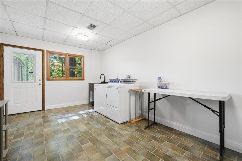Waleska, Georgia, 30183, United States, 4 Bedrooms Bedrooms, ,3 BathroomsBathrooms,Residential,Active,2044140