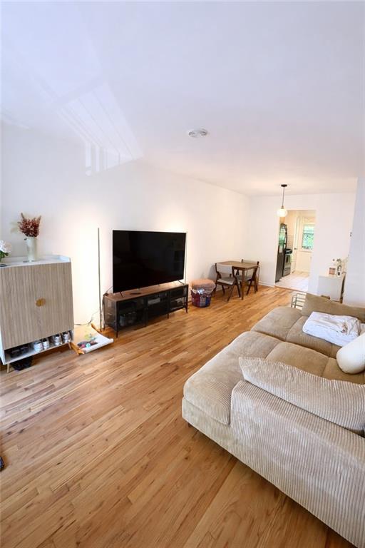 520 Park Avenue SE 6