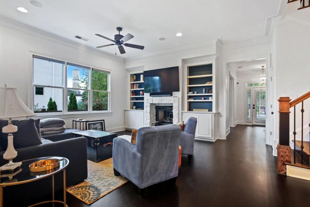 175 Sampson Street NE