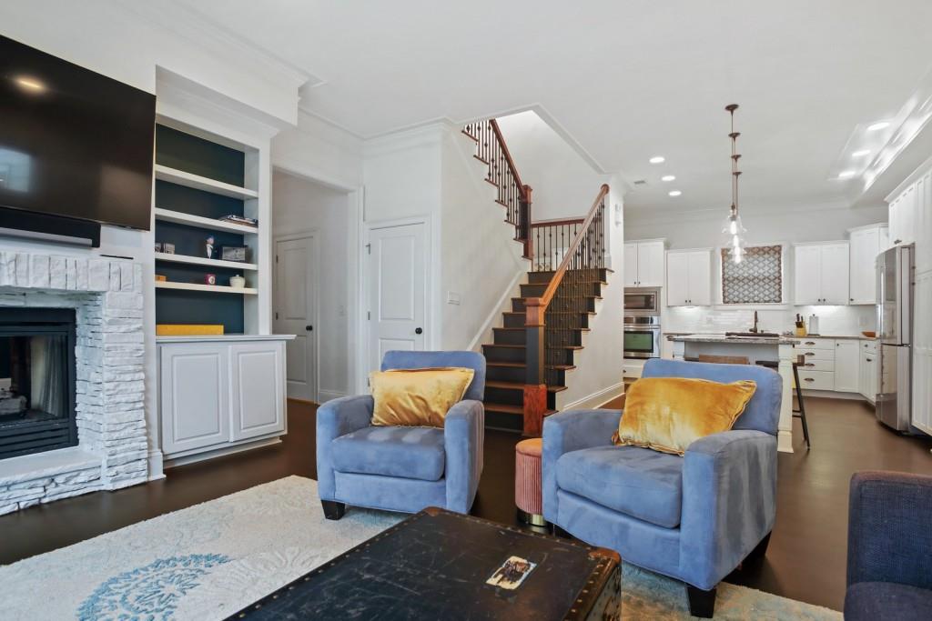 175 Sampson Street NE