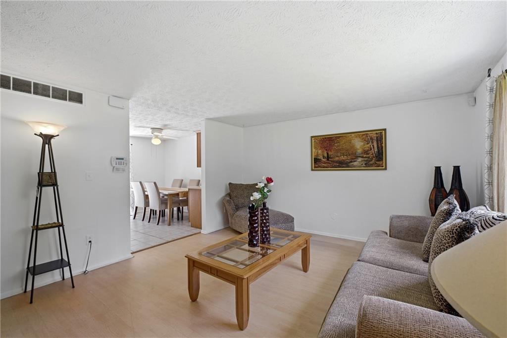 726 Lawndale Court