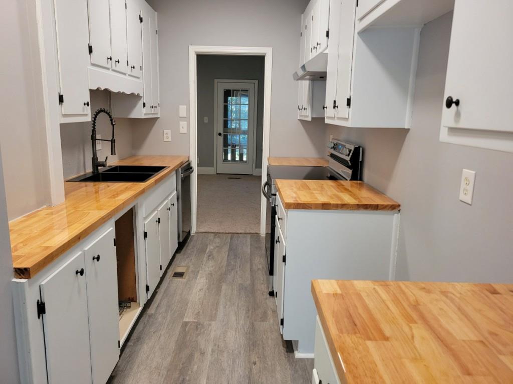 260 Manning Road SW 110