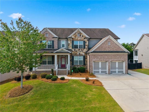Homes For Sale - 2410 Wildlife Court<br/> Buford, GA 30519