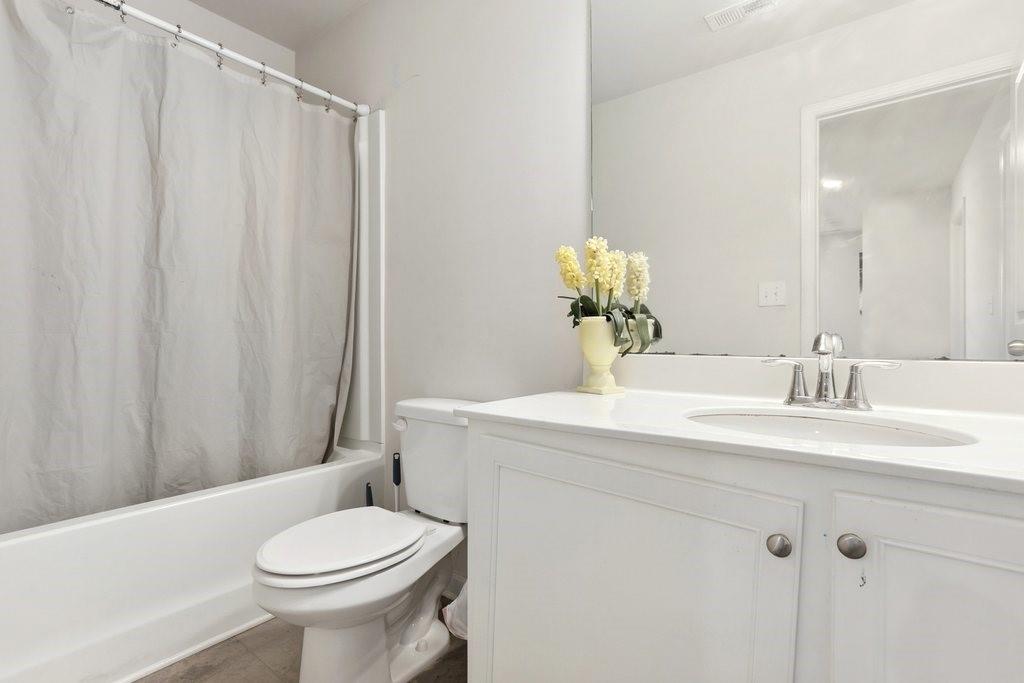 4505 Bishops Lane, Oakwood, Georgia image 23