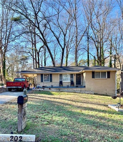 202 Oakcliff Court NW Atlanta GA 30331
