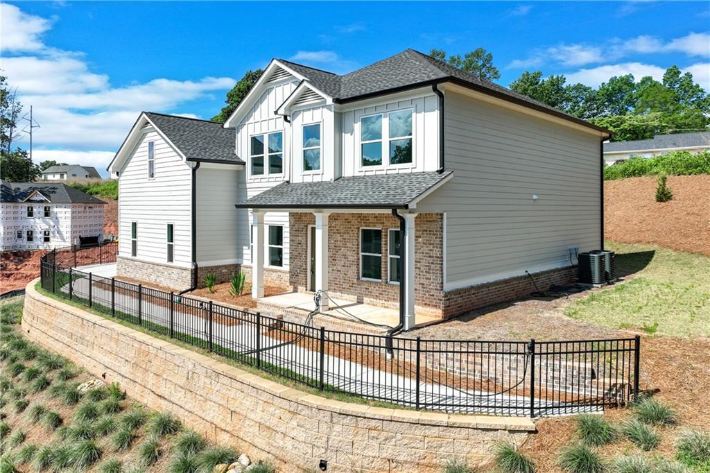 1226 Bloomsbury Lane