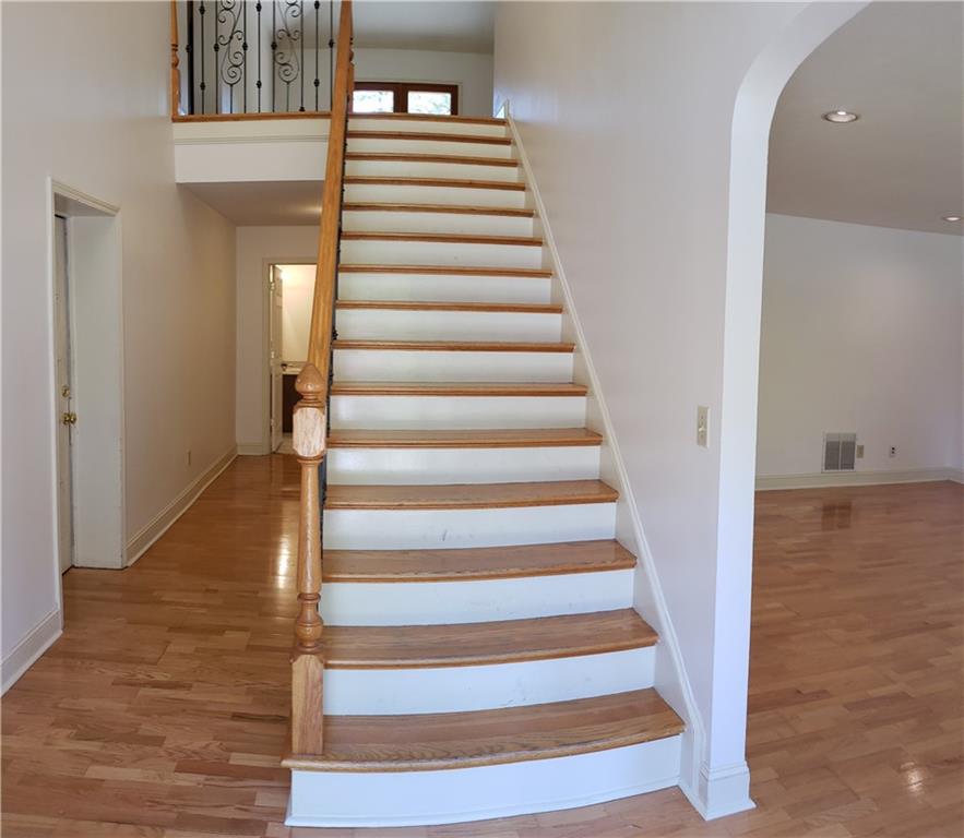 3662 Rock Springs Drive SW