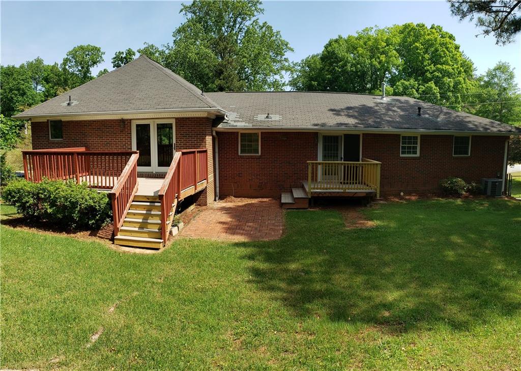 3662 Rock Springs Drive SW