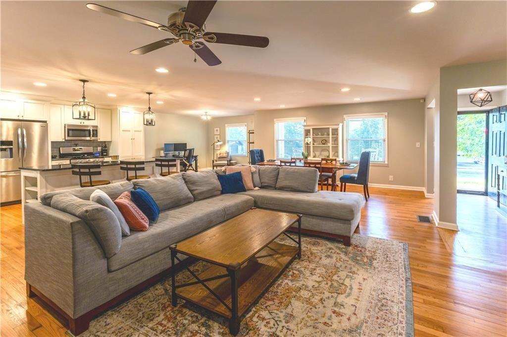 317 Highview Drive SE