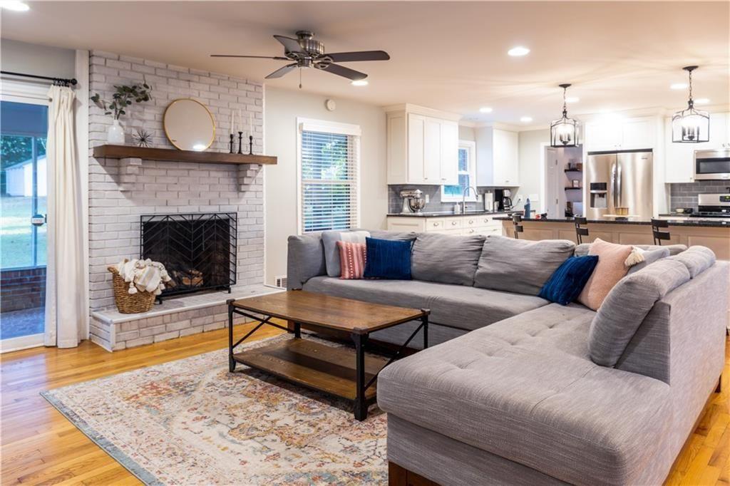 317 Highview Drive SE