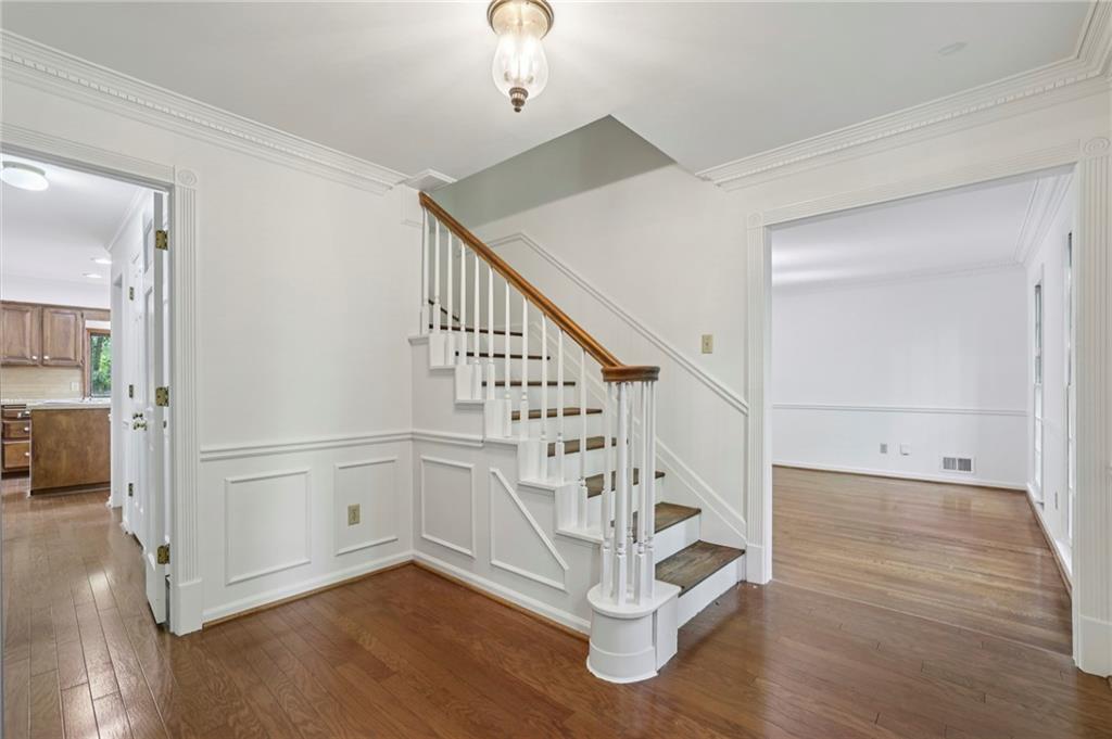 6757 Riverside Drive