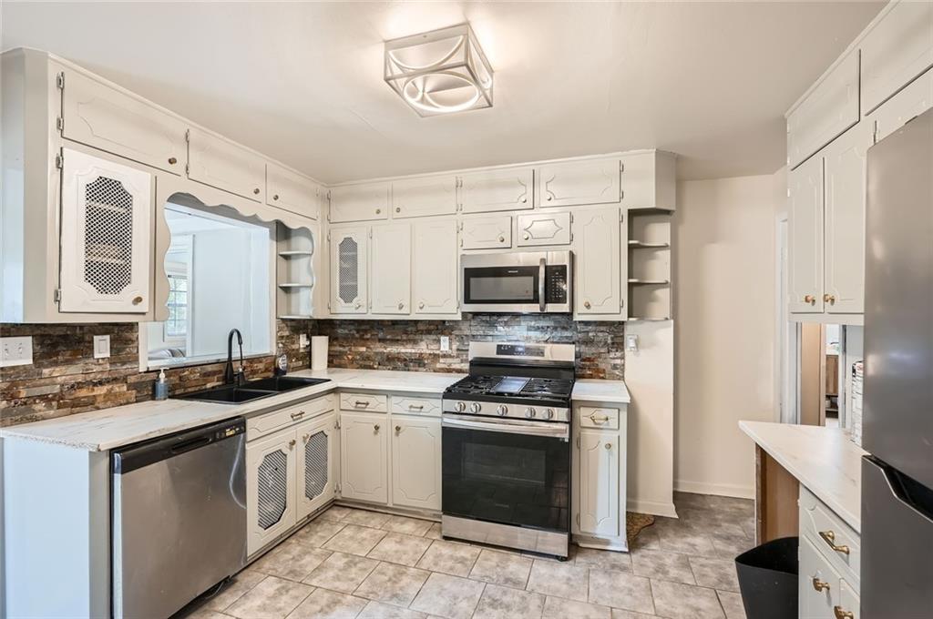 2875 Oldknow Drive, Atlanta, Georgia image 7