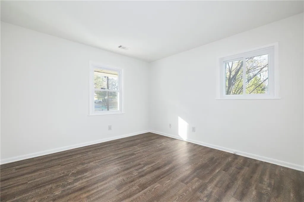 Smyrna, Georgia 30080, United States, 3 Bedrooms Bedrooms, ,2 BathroomsBathrooms,Residential,Active,18900