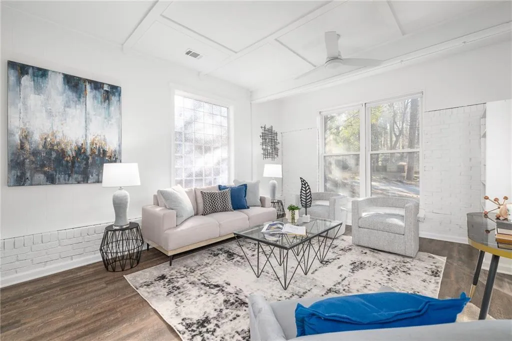 Smyrna, Georgia 30080, United States, 3 Bedrooms Bedrooms, ,2 BathroomsBathrooms,Residential,Active,18900